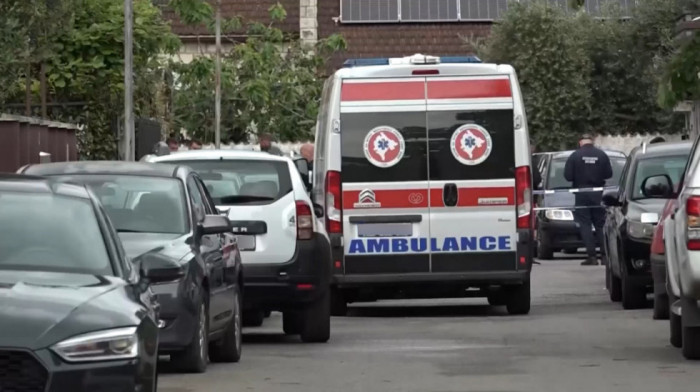 Pedesetpetogodišnji muškarac povređen nakon pada sa četvrtog sprata zgrade u izgradnji