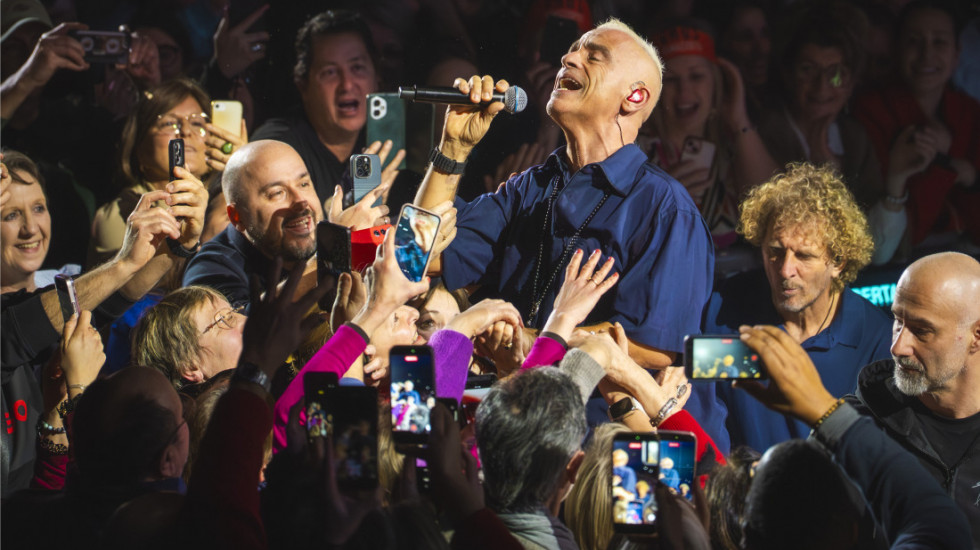 Eros Ramazzotti za 5 dana pred krcatom Arenom: Broj dostupnih ulaznica smanjuje se iz sata u sat