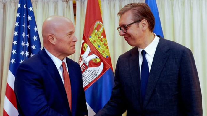 Vučić sa Vitakerom o bezbednosnim pitanjima u regionu, unapređenju odnosa Srbije i SAD