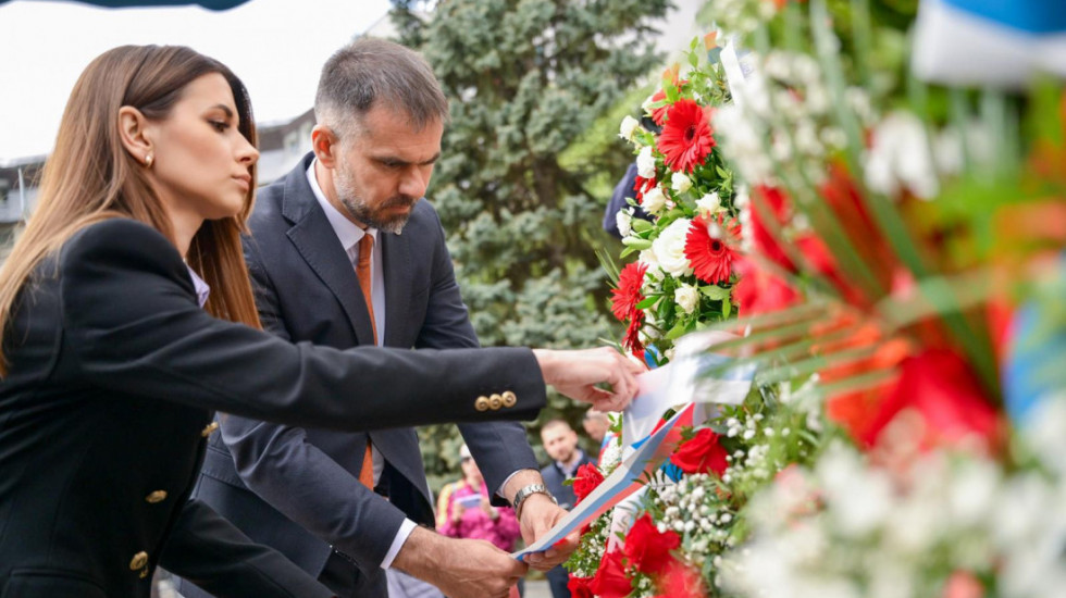 Delegacija Beograda na dan Banjaluke odala poštu palim borcima za oslobođenje grada