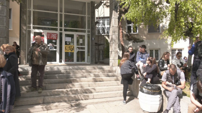 Sastanak studenata i profesora sa prodekanima: Cilj je pronalazak rešenja za situaciju na Medicinskom fakultetu