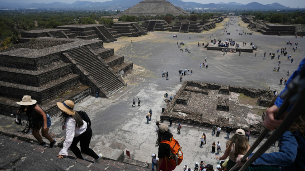 Novi detalji pucnjave na piramidi u Meksiku: Usamljeni napadač sejao smrt po uzoru na američki Kolumbajn