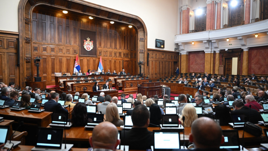 Skupština Srbije usvojila Zakon o trgovačkim praksama za određene vrste proizvoda