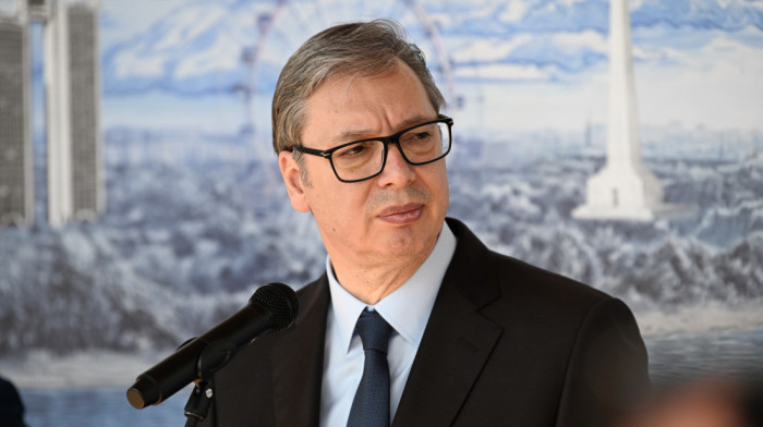 Predsednik Vučić se obratio građanima Crne Gore: Srbija poštuje vašu nezavisnost