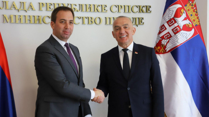 Vujić sa kolegom iz RS Selakom u Banjaluci razgovarao o teškom zdravstvenom stanju Ratka Mladića