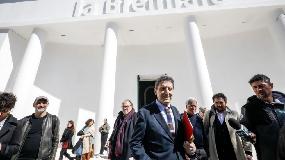 Bijenale u Veneciji: Umetnici iz zemalja međunarodno optuženih lidera neće biti u konkurenciji za "Zlatnog lava"