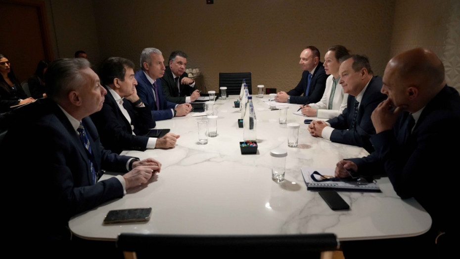 Dačić u Atini sa grčkim ministrom: Jačanje saradnje u borbi protiv migracija i kriminala