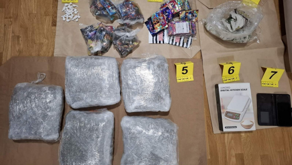 Uhapšen osumnjičeni za dilovanje narkotika na Paliluli: Nađeno mu više oko pet kila dve vrste droge