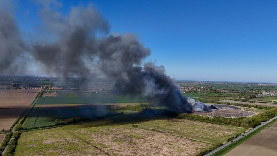 Vatrogasci lokalizovali požar na nesanitarnoj deponiji u Smederevu