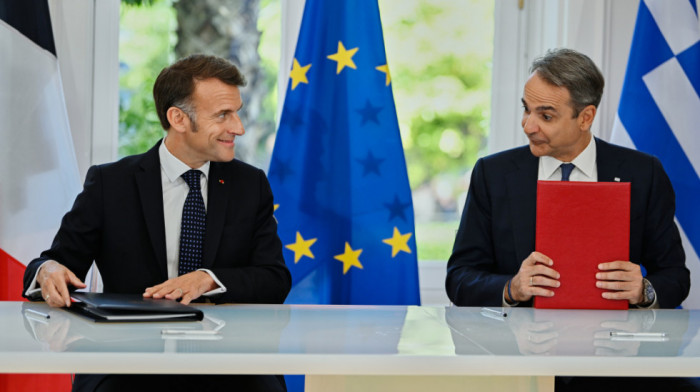 Makron i Micotakis u Atini potpisali 9 sporazuma o saradnji dve zemlje