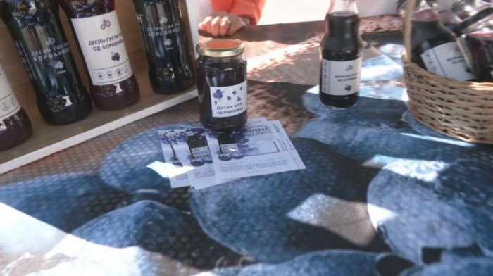 Prolećni bazar na pijaci "Banjica": Pristupačne cene, čuvanje tradicije i pružanje podrške malim proizvođačima