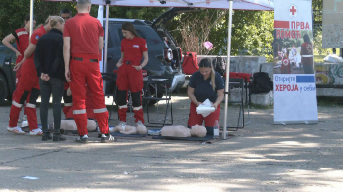 Karavan bezbednosti saobraćaja: Kroz učenje i igru do vrednih nagrada za posetioce i učesnike programa