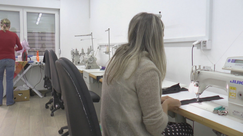 Tekstilni otpad kao izvor prihoda: Retex pruža mogućnosti zaposlenja ženama sa invaliditetom i samohranim majkama