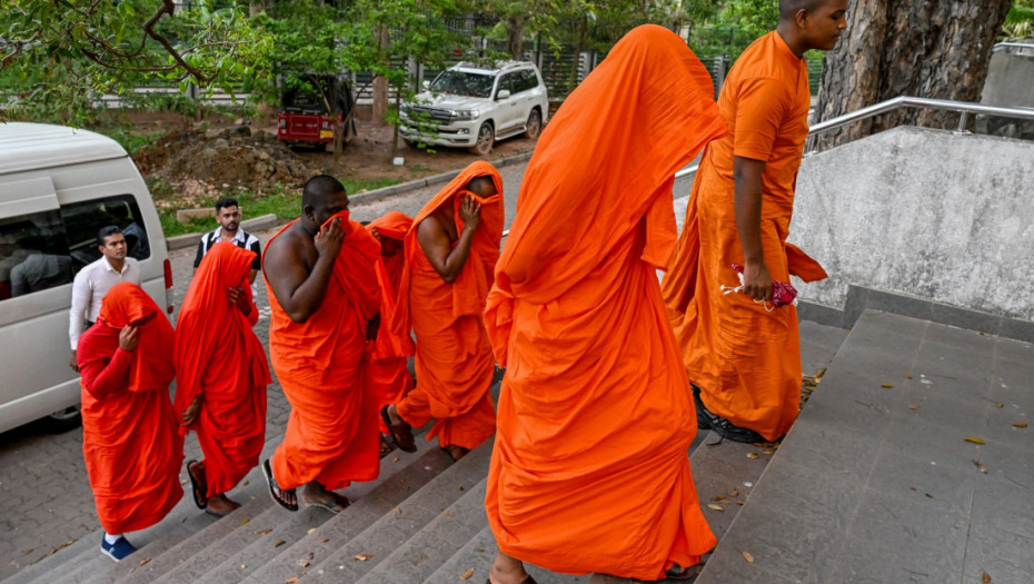 Skandal na Šri Lanki: Budistički monasi švercovali drogu sa odmora, uhvaćeni sa 110 kilograma kanabisa
