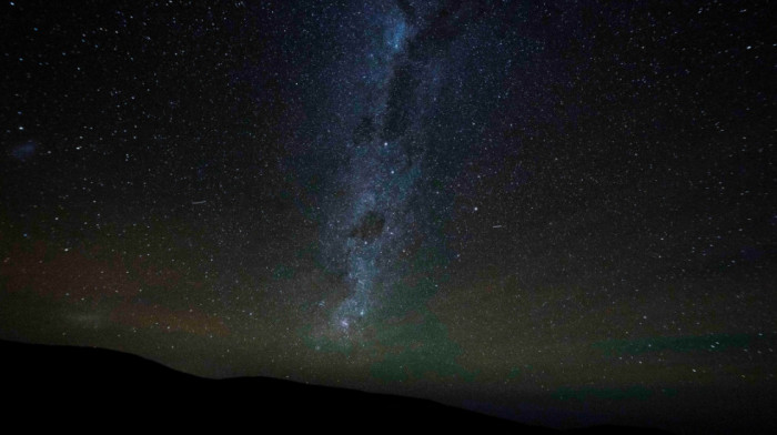 Mlečni put iznad Atakame: Da li najčistiji prozor u svemir polako bledi?