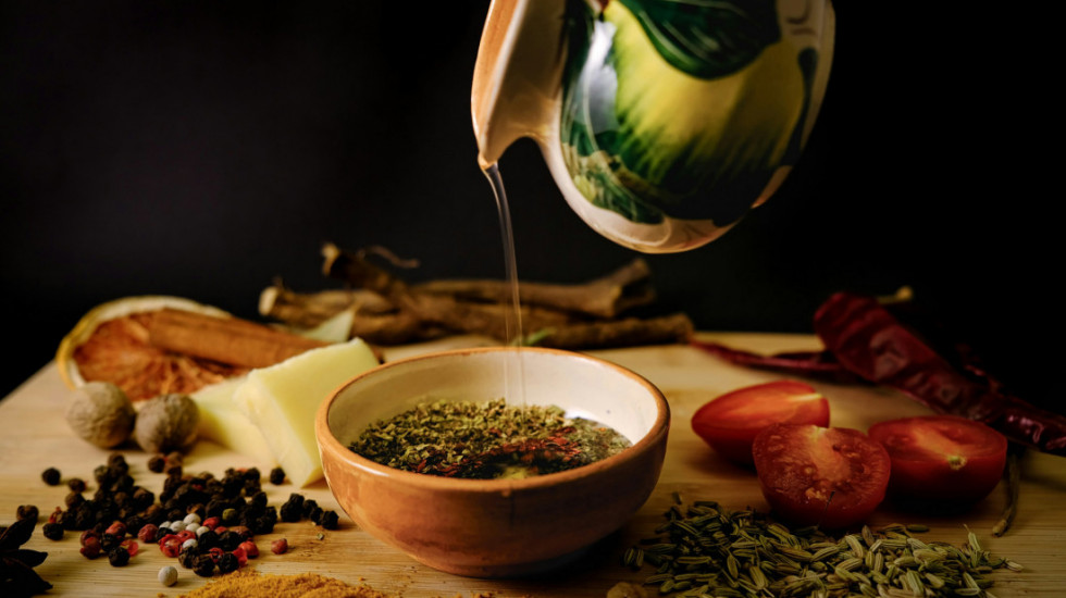 Koja ulje je najzdravije za kuvanje: Ključne činjenice za kvalitetnije i jeftinije obroke