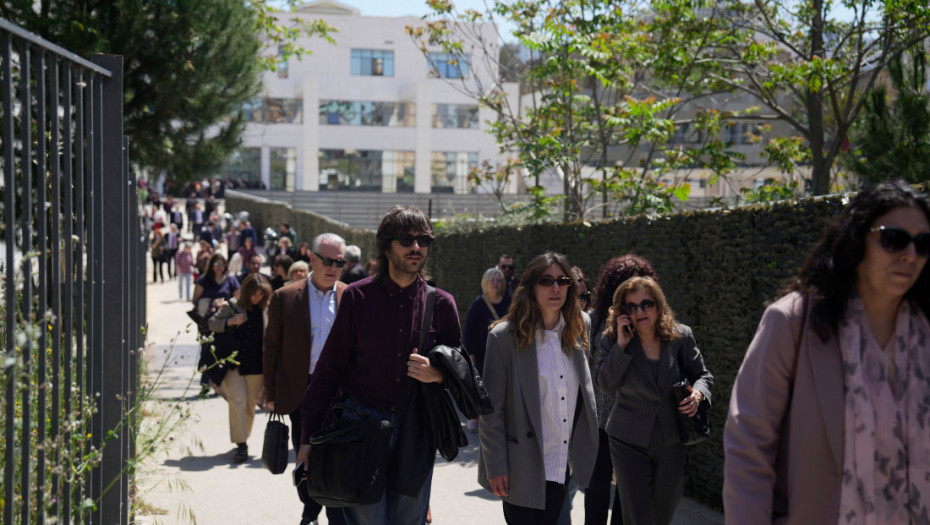 Štrajk i obustava rada u Grčkoj nakon oružanih napada na zaposlene u Atini