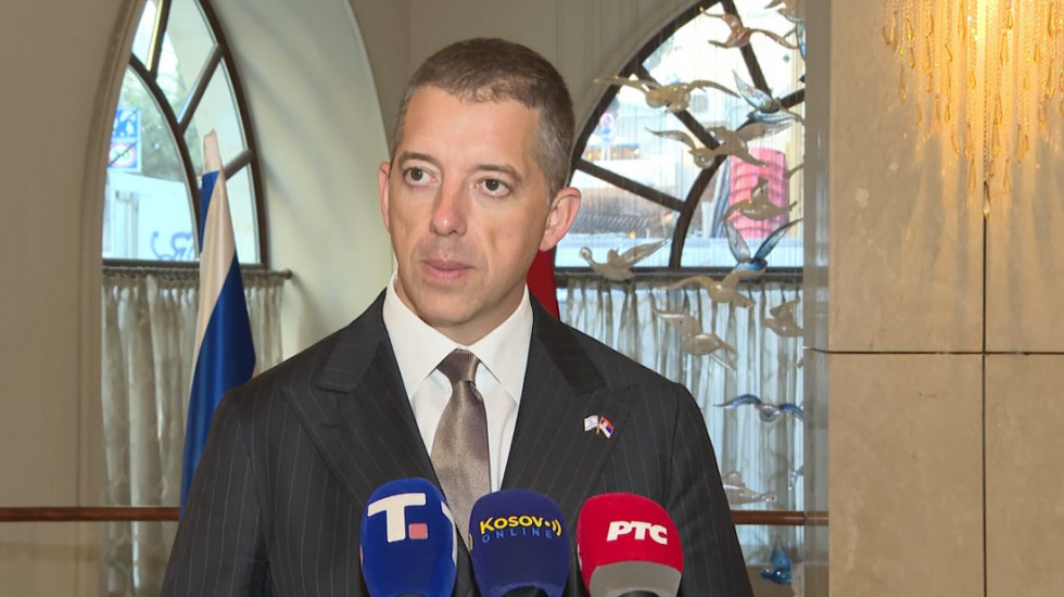 Đurić u obilasku Beit Šemeša, grada pogođenog iranskim balističkim raketama