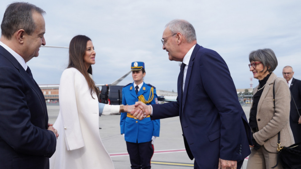 Tamara Vučić i Dačić ispratili Parmelana i njegovu suprugu na aerodromu Nikola Tesla