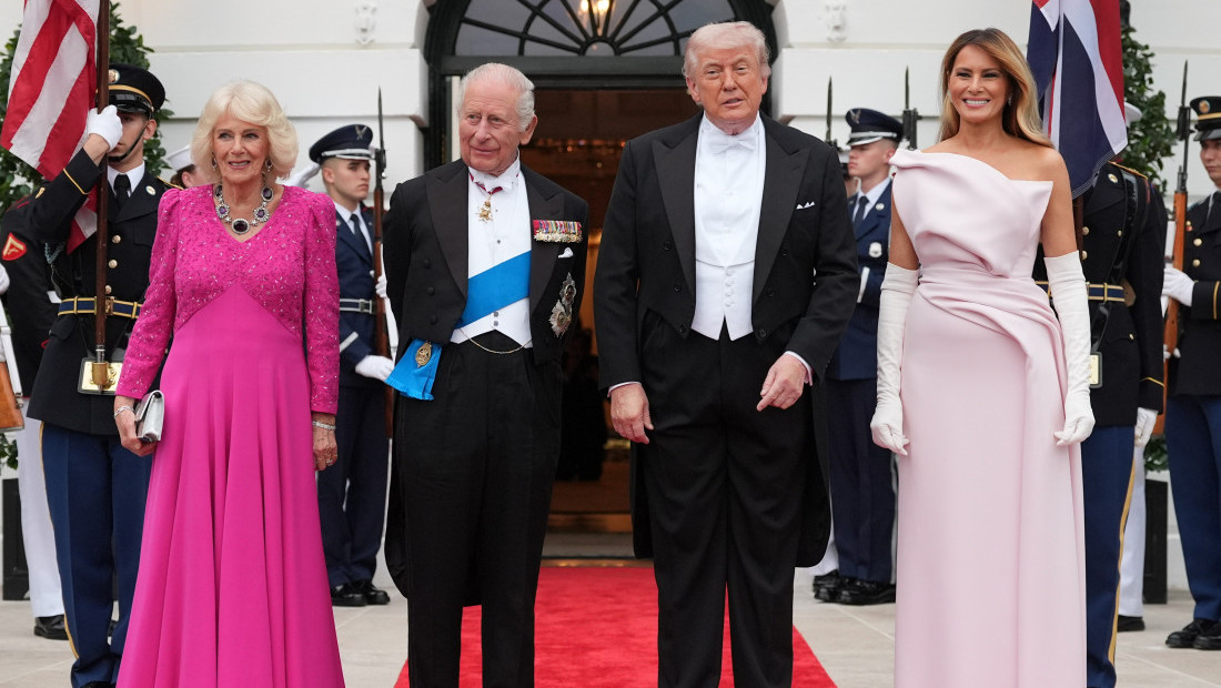 Melanija Tramp i kraljica Kamila oduševile modnim kreacijama na večeri u Beloj kući: Posluženi najfiniji specijaliteti