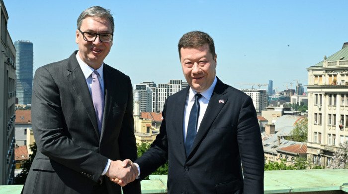 Vučić sa Okamurom: Nastavićemo da unapređujemo saradnju u svim oblastima (FOTO)