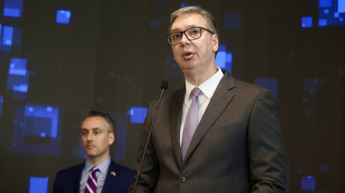 Vučić u Kragujevcu o cenama nafte: Dizel će poskupeti dva dinara, cena benzina se ne menja