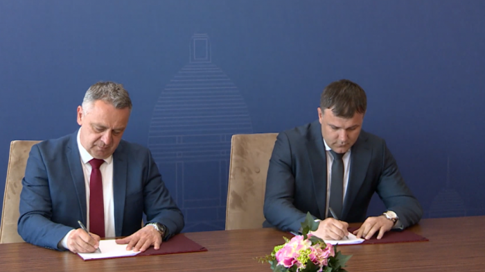 Memić potpisao ugovore vredne 59 miliona dinara za turističke projekte u Novom Pazaru