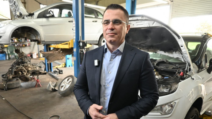 Milićević u Smederevskoj Palanci posetio porodicu koja se iz Amerike vratila u Srbiju