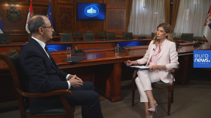 "Direktno sa Minjom Miletić": Premijer Macut o stabilizaciji društva, izazovima i evropskom putu, nakon godinu dana rada