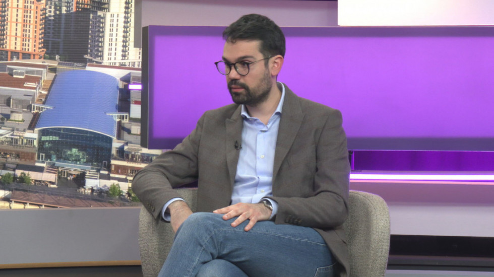 Mladi pijanista Ivan Bašić najavljuje festival koji spaja klavir, razgovor i lični kontakt u organizaciji UK Gvarnerijus