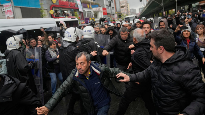 Haos u Istanbulu za 1. maj: Privedeno više od 500 osoba tokom protesta