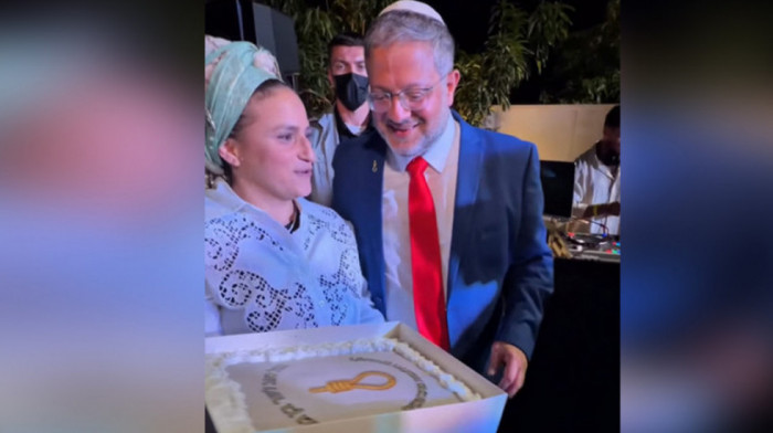 Kakva je poruka izraelskog ministra bezbednosti? Torta sa vešalima na rođendanu Ben Gvira izazvala osude javnosti