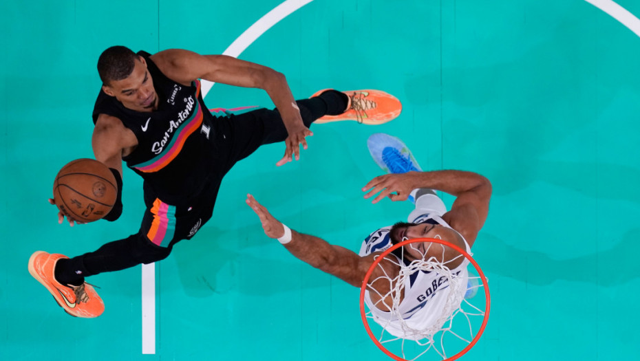 Viktor Vembanjama odigrao utakmicu za istoriju: San Antonio, ipak, poražen
