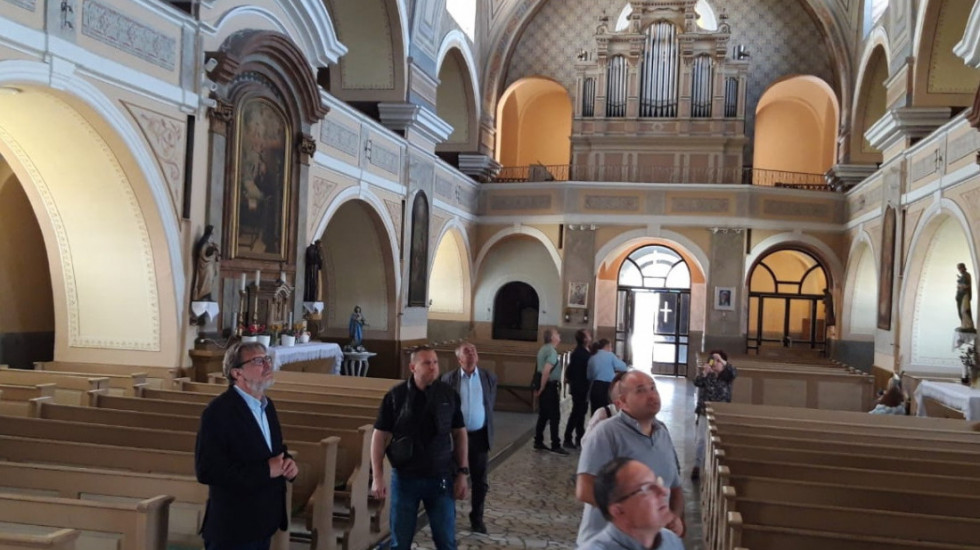 Zemljotres kod Sombora oštetio kuće i crkvu: Žigmanov najavio hitnu pomoć Pokrajinske vlade