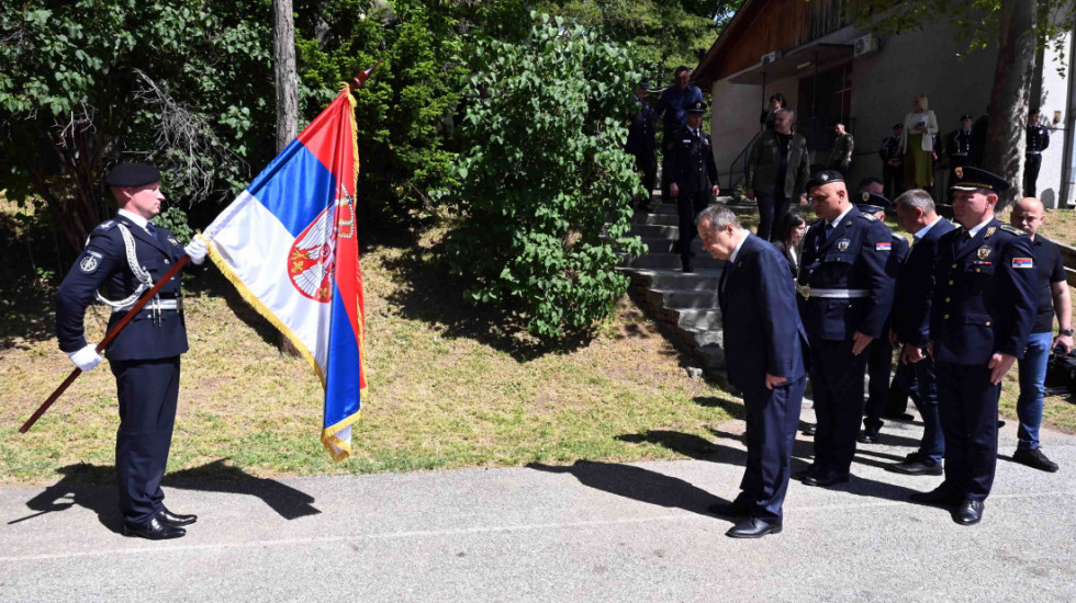 Ministar Dačić na slavi Policijske brigade: Nikada nećemo zaboraviti heroje