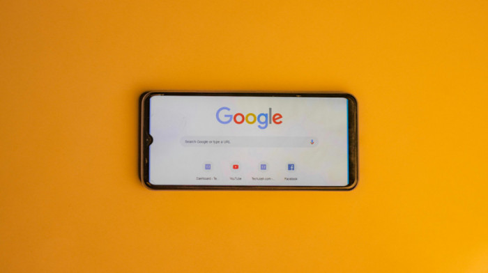 Google otkriva našu najdublju intimu: Šta najčešće pretražujemo kada mislimo da niko ne gleda?