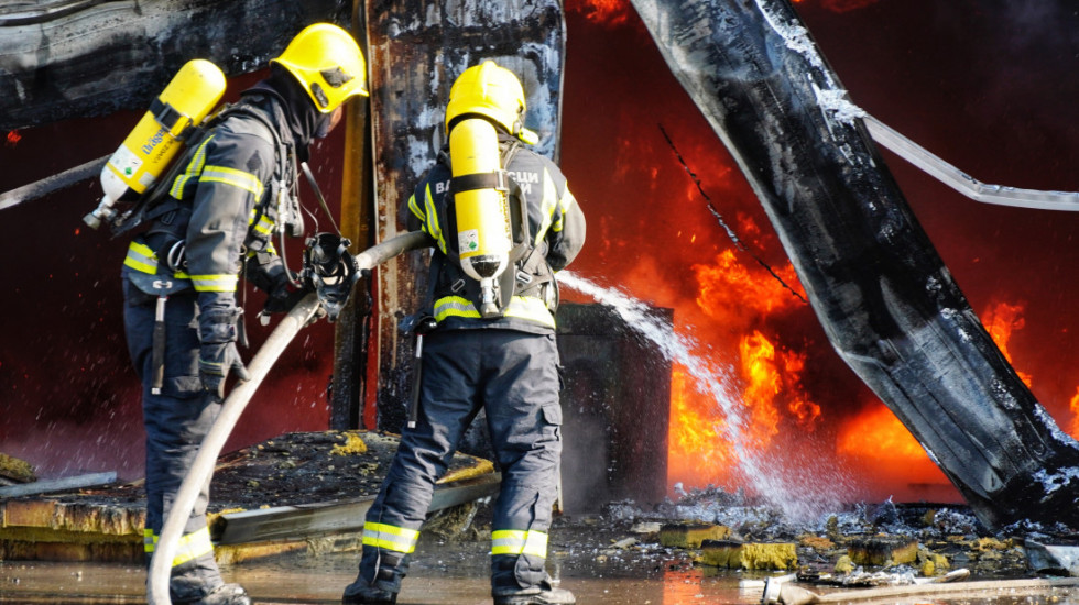 Požar u nautičkom klubu u Novom Sadu, brzo lokalizovan, nema povređenih