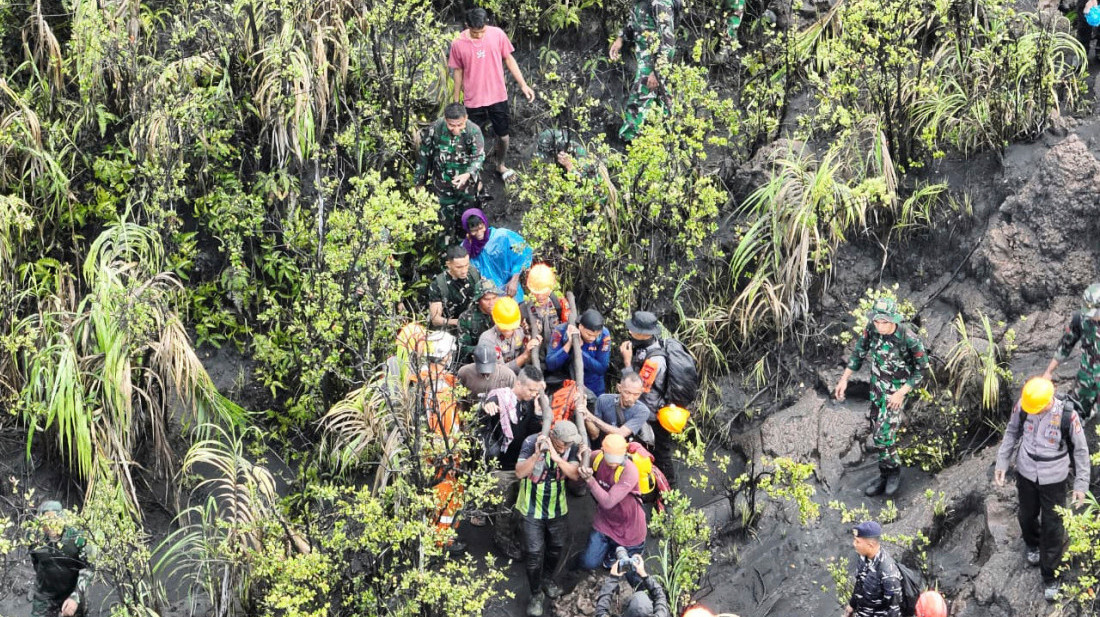 Indonezija: U erupciji vulkana Dukono na ostrvu Halmahera poginula tri planinara