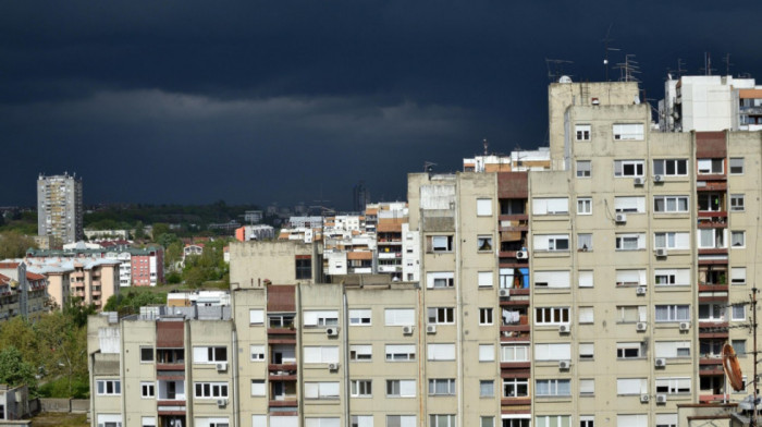 Nevreme se premešta ka Beogradu: RHMZ izdao novo upozorenje, mogući intenzivni pljuskovi i sugradica