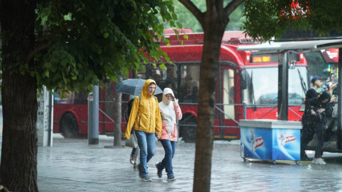 Stiže naglo zahlađenje u Srbiju: Kiša i severni vetar donose osetno niže temperature, za vikend se očekuje novi preokret