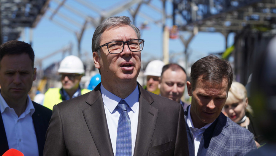 Vučić: Danas u 13 časova nastavljaju se pregovori sa MOL-om