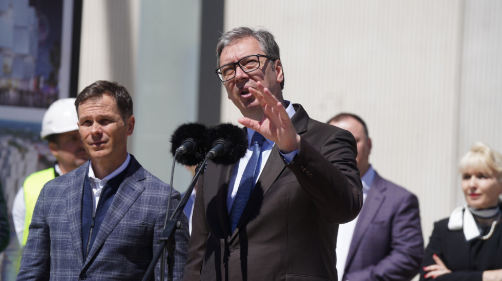 Vučić: Protiv bahatosti funkcionera boriću se svim sredstvima