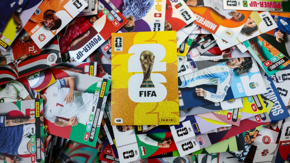 Fudbalska groznica u Argentini: Skupljanje sličica spaja generacije, svi traže Mesija i Ronalda pred Mundijal