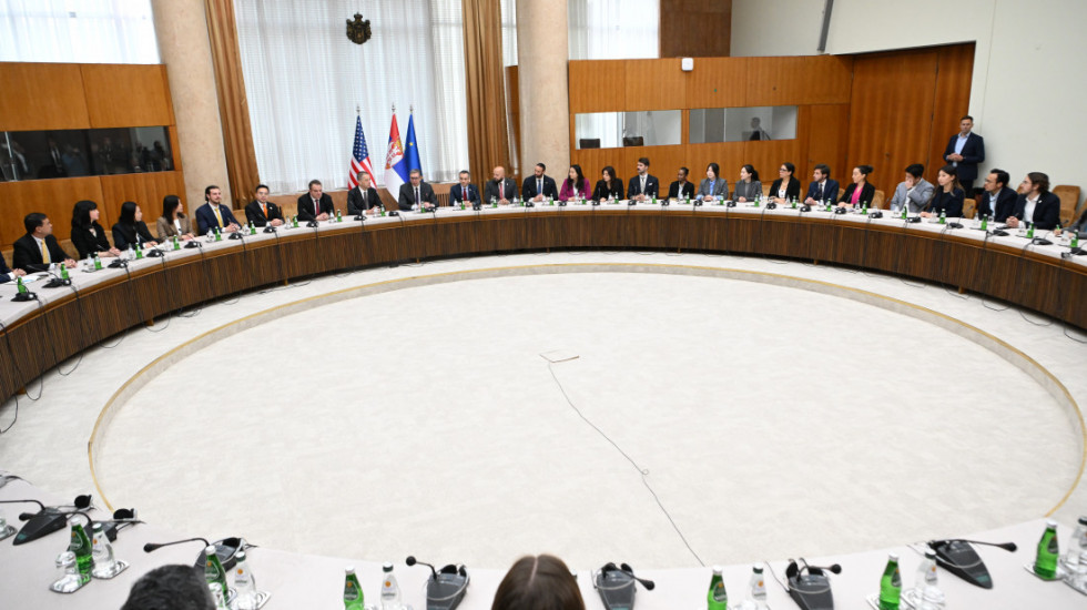 Vučić se zahvalio studentima sa Harvarda: Veliko je zadovoljstvo kada mladi i uspešni ljudi prepoznaju napredak Srbije