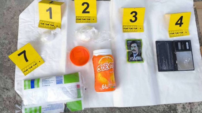 Uhapšen  mladić u Beogradu zbog sumnje na trgovinu amfetaminom, zaplenjeno oko 850 grama droge