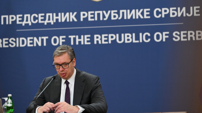 Predsednik Vučić demantuje navode da je njegov brat vlasnik restorana na Senjaku: "To je laž iz kuhinje mafije"