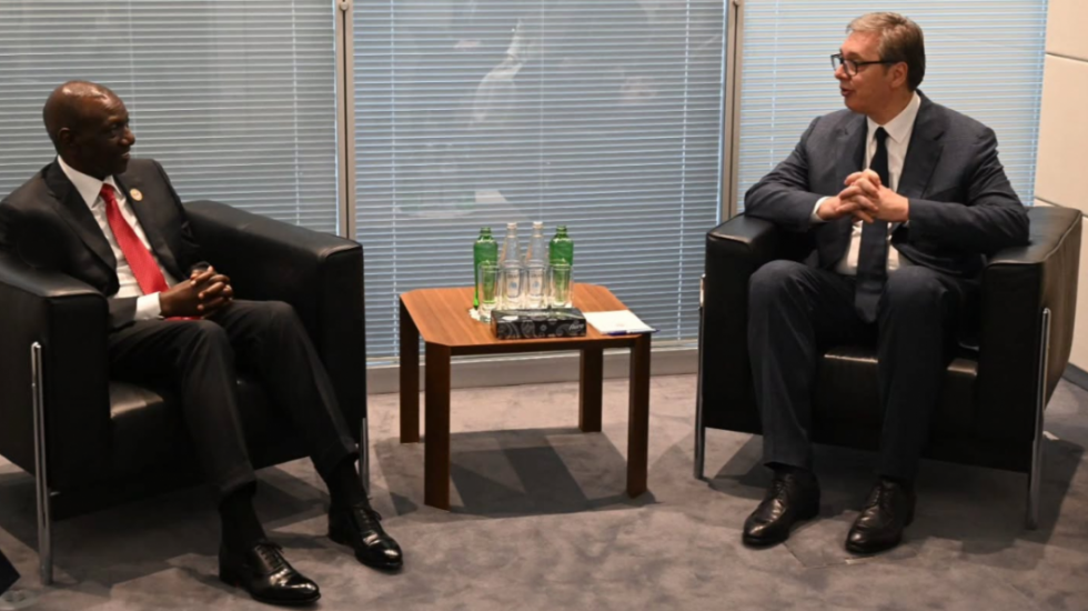 Vučić se u Bakuu sastao sa predsednicima Uzbekistana i Kenije