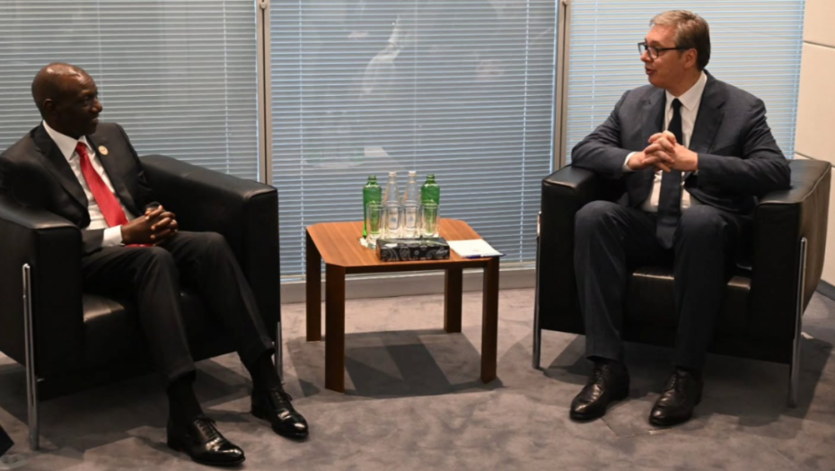 Vučić se u Bakuu sastao sa predsednicima Uzbekistana i Kenije