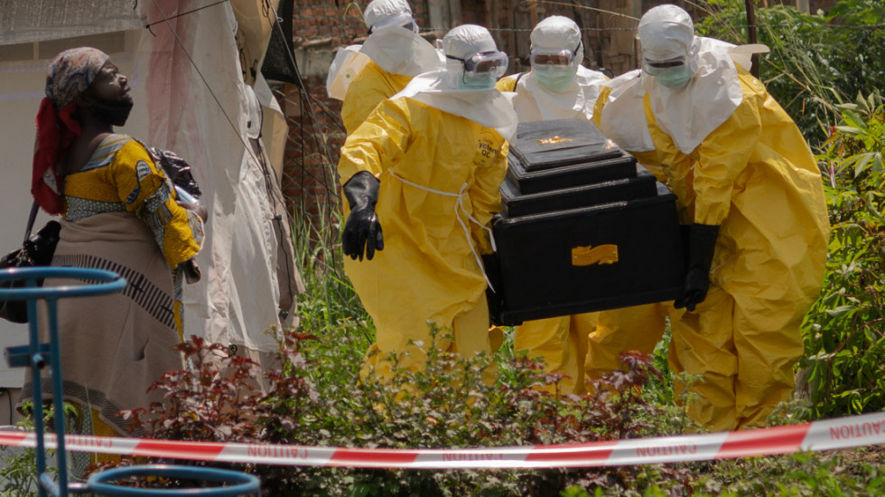 Za 50 godina ovo je 17. epidemija ebole: Svet opet trči da uhvati virus bez pravog leka