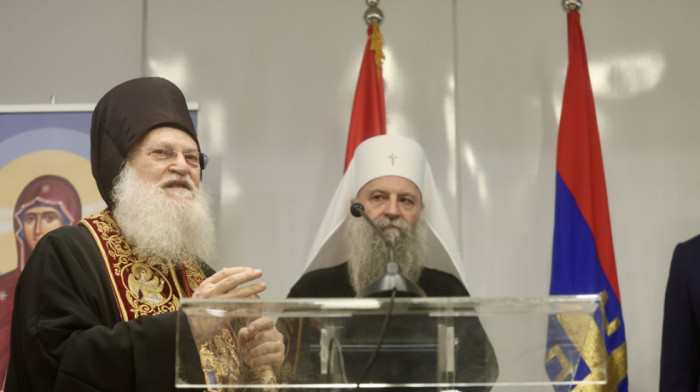 Arhimandrit Jefrem: Pojas Presvete Bogorodice čini čudesa, naročito za nerotkinje